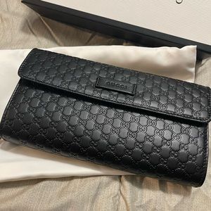 NEW GUCCI WALLET